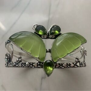1510 Vintage-Inspired Green Silver Filigree Bracelet